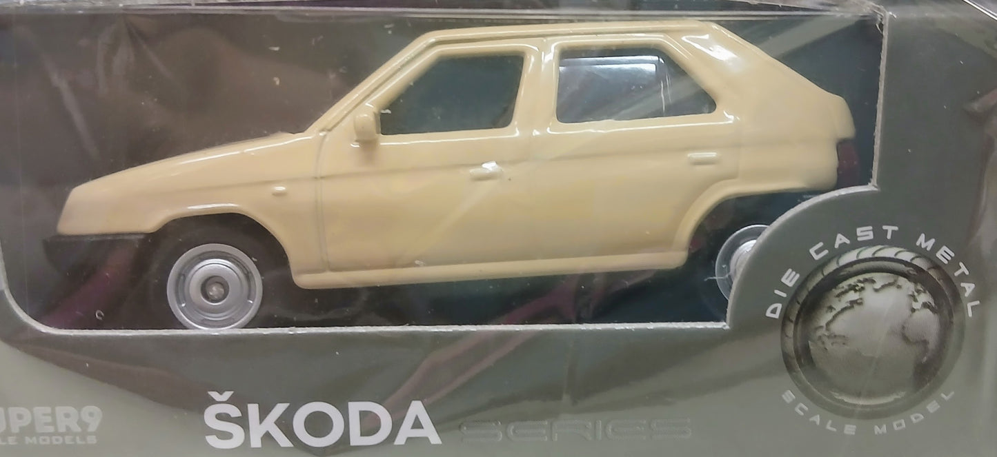 AUTO DA COLLEZIONE VOL.88 - SKODA FAVORIT